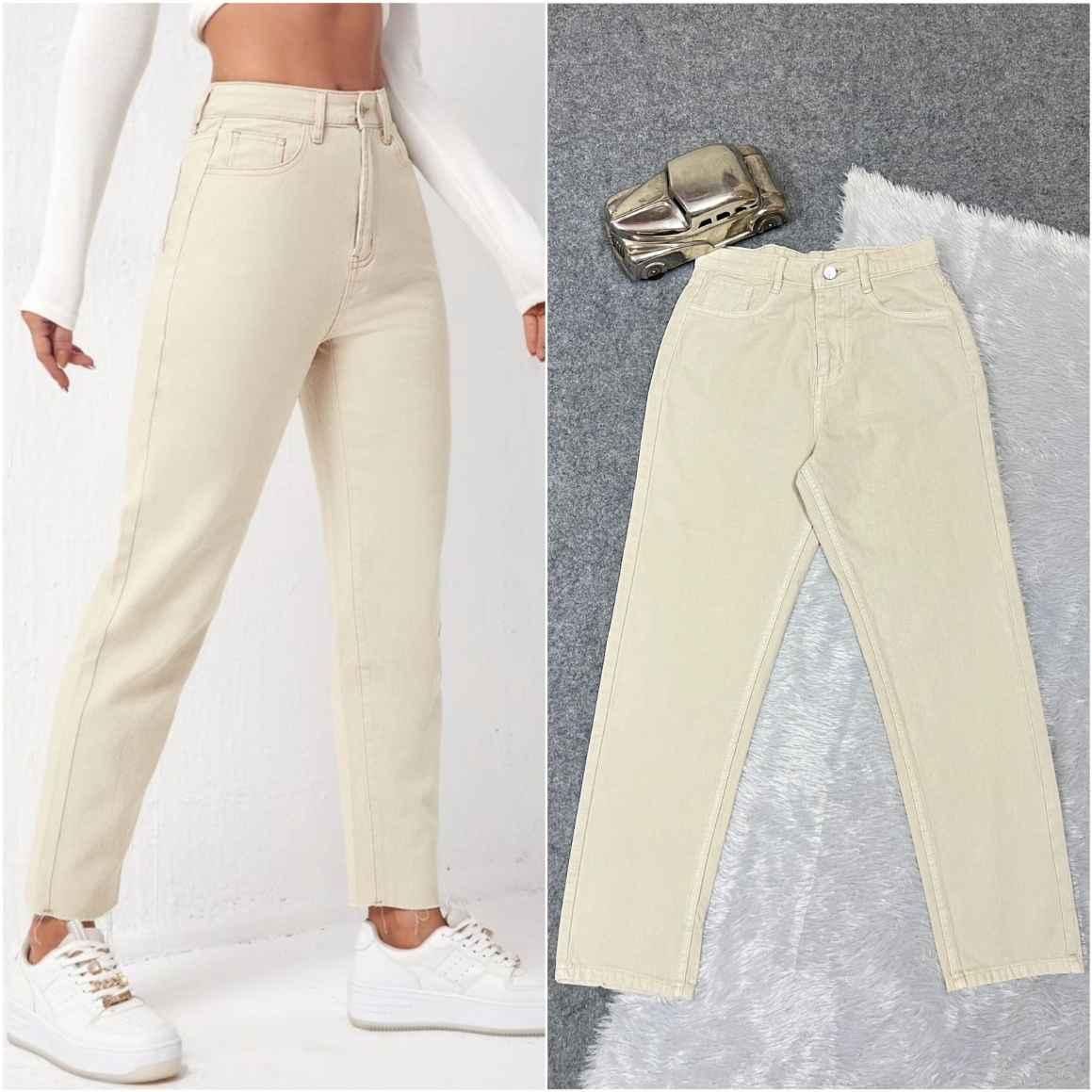 Off-White Causal Straight Mom Fit Jeans