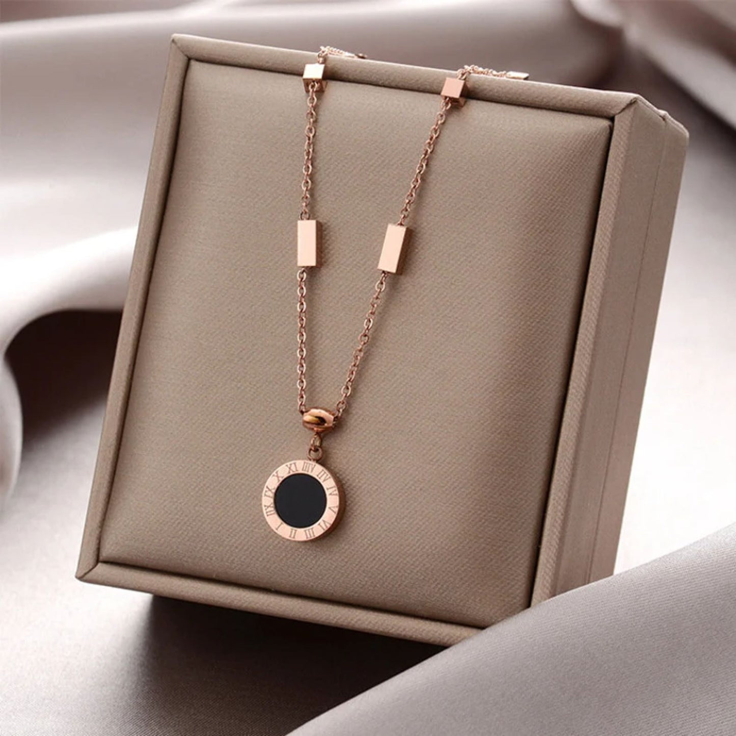 Rose Gold High Quality Gold Plated Stainless Steel Round Necklace